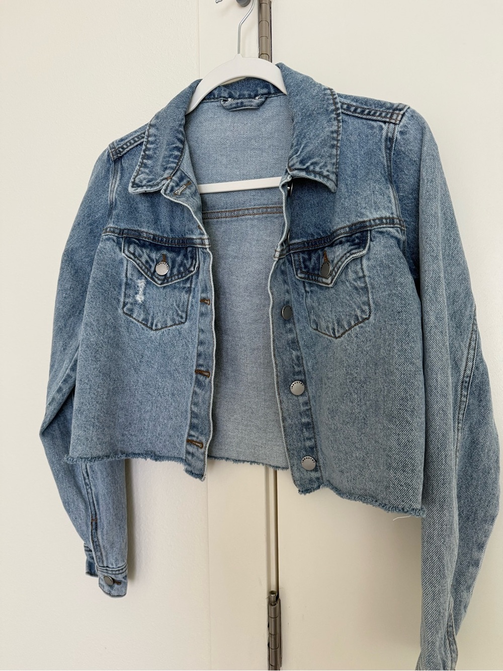 Classic Light Blue Cropped Denim Jacket